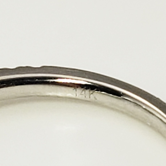 Vintage Blue Nile 14 Karat White Gold Diamond Engagement Ring Size 6.75 #12723 - Picture 6 of 10